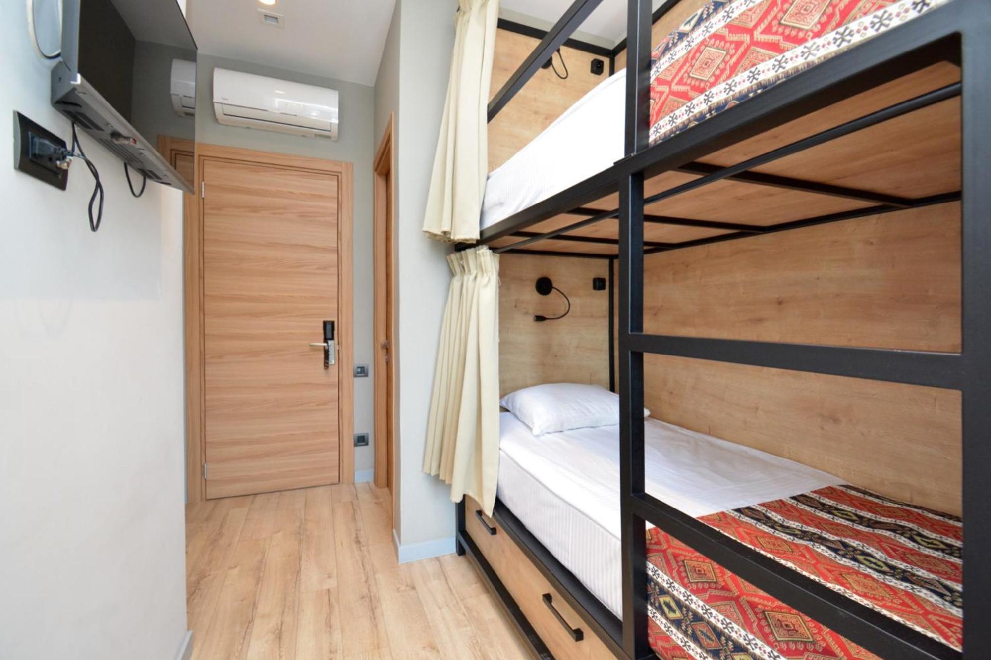 Andor Hotel เยเรวาน ภายนอก รูปภาพ